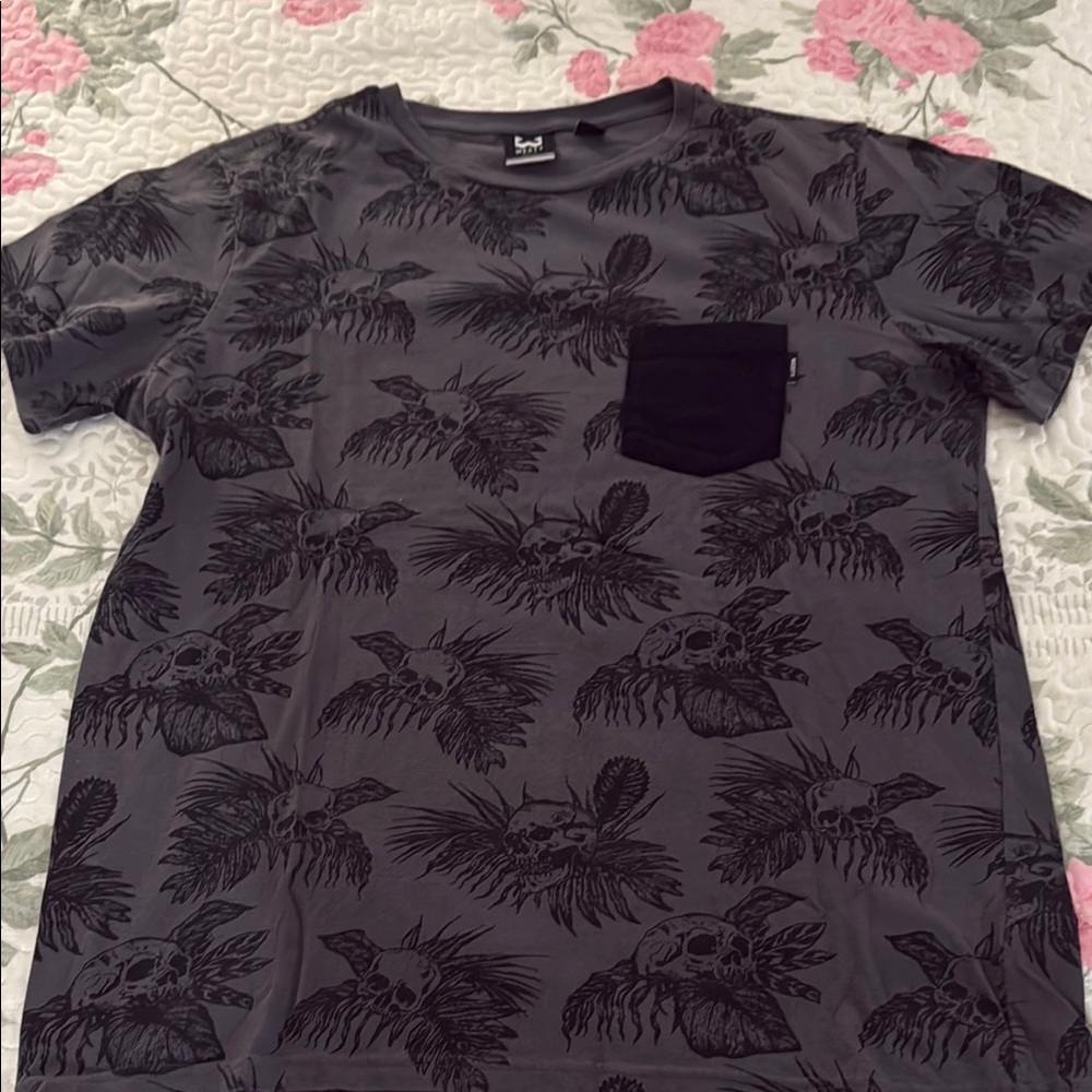 Men's Gray Graphic T-Shirt with Pocket